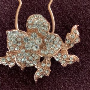 Bridal hair decoration